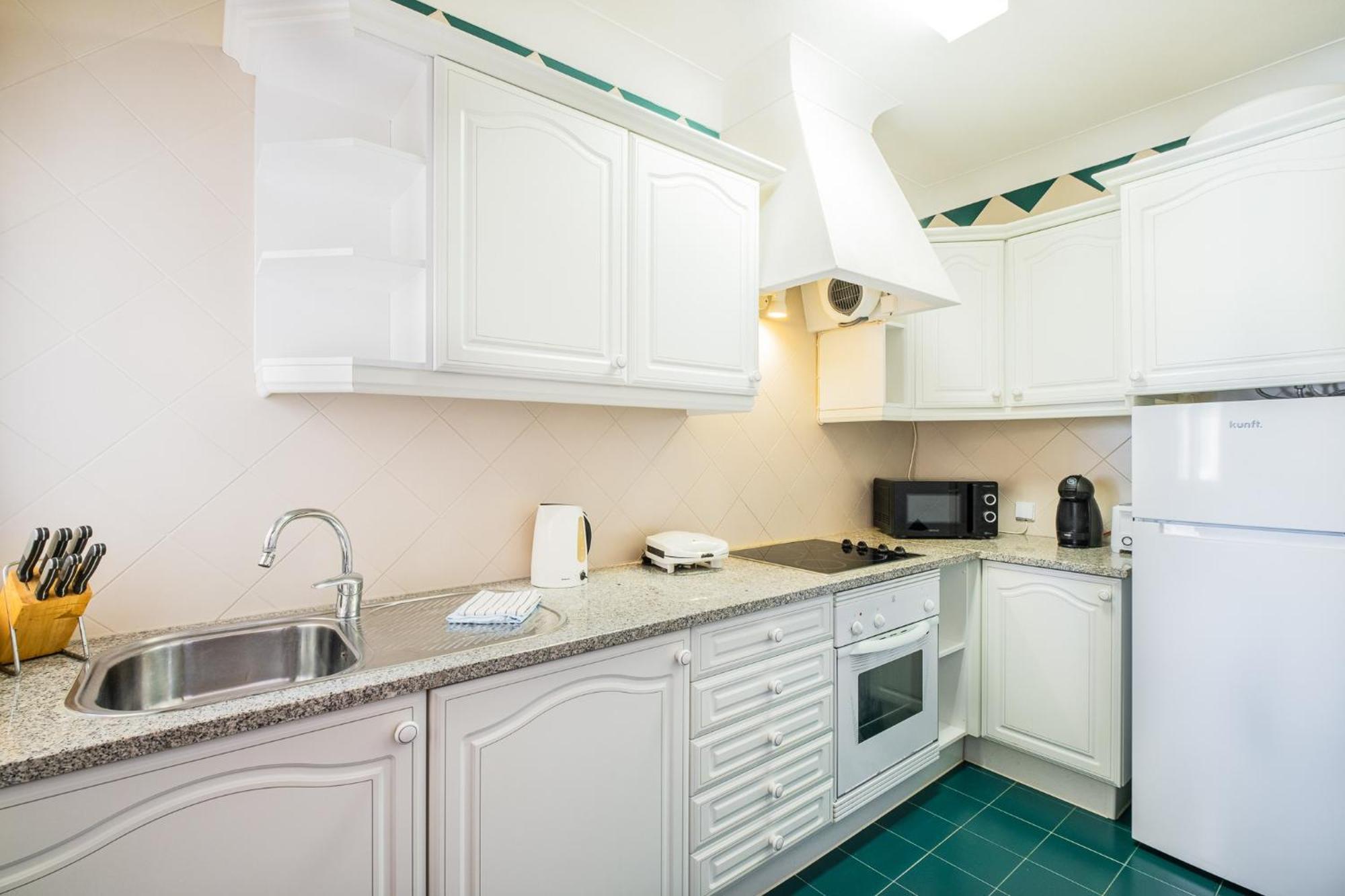 A Vilita Beach Apartment Pêra Екстериор снимка